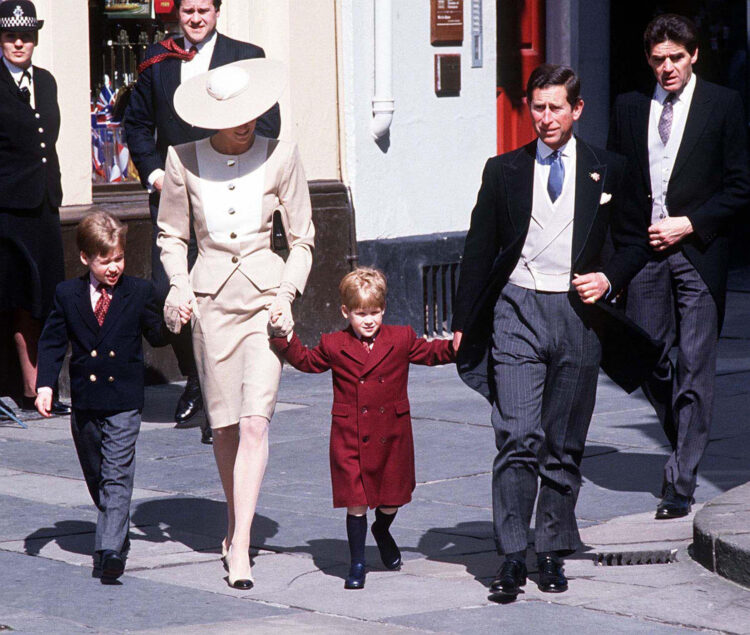 2GX8WJ8 The Prince and Princess of Wales, with young Prince William and Harry at the wedding of Duke Hussey's daughter in Bath, May 1989.  Photo.  Anwar Hussein